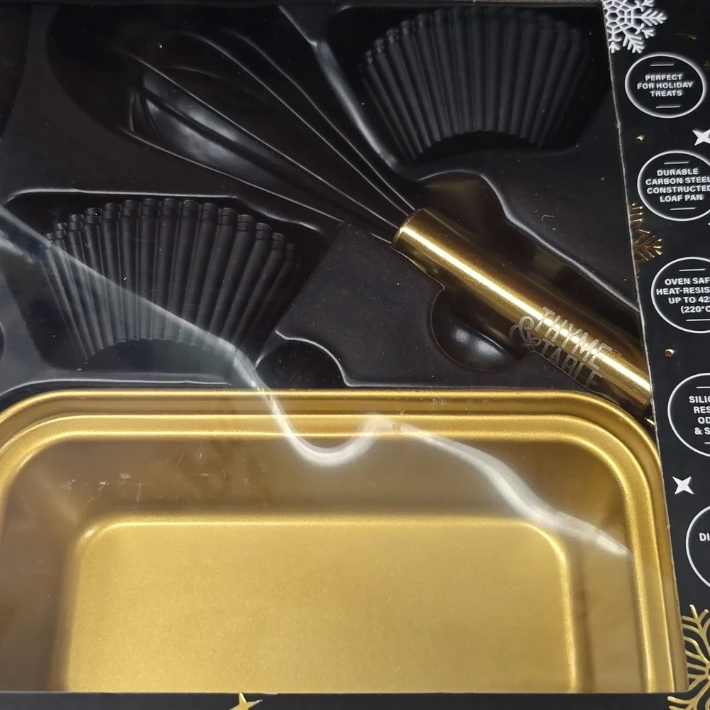 Thyme & Table 11 pc Mini Baking Set Dishwasher Safe Silicone Cupcake Liners NWT